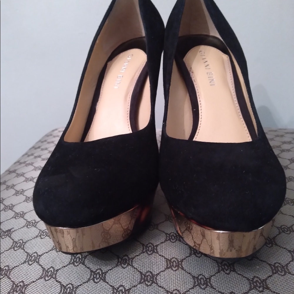 Gianni Bini pump heels size 9.5M